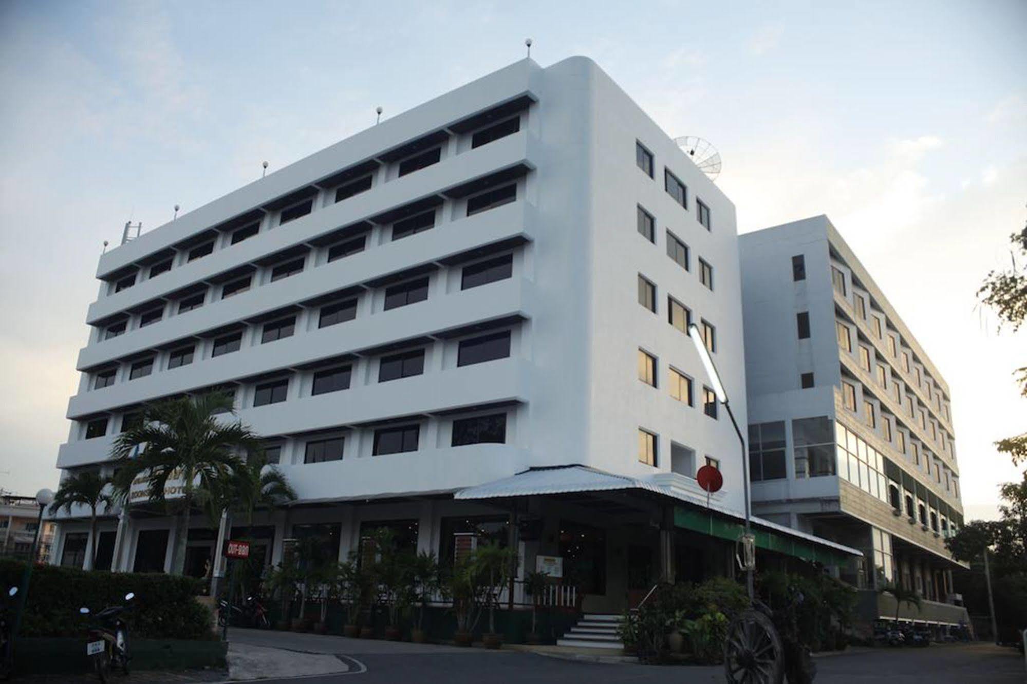 Boon Siam Hotel Краби Экстерьер фото