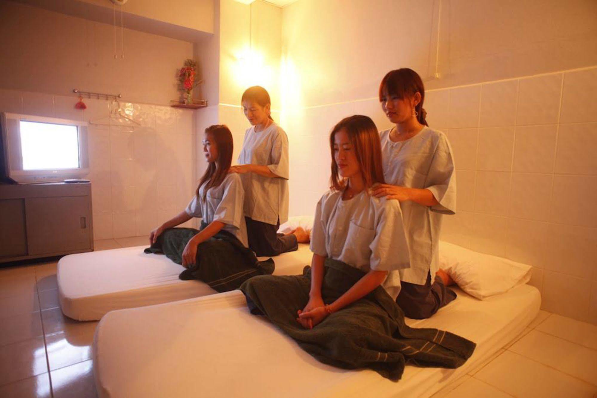 Boon Siam Hotel Краби Экстерьер фото