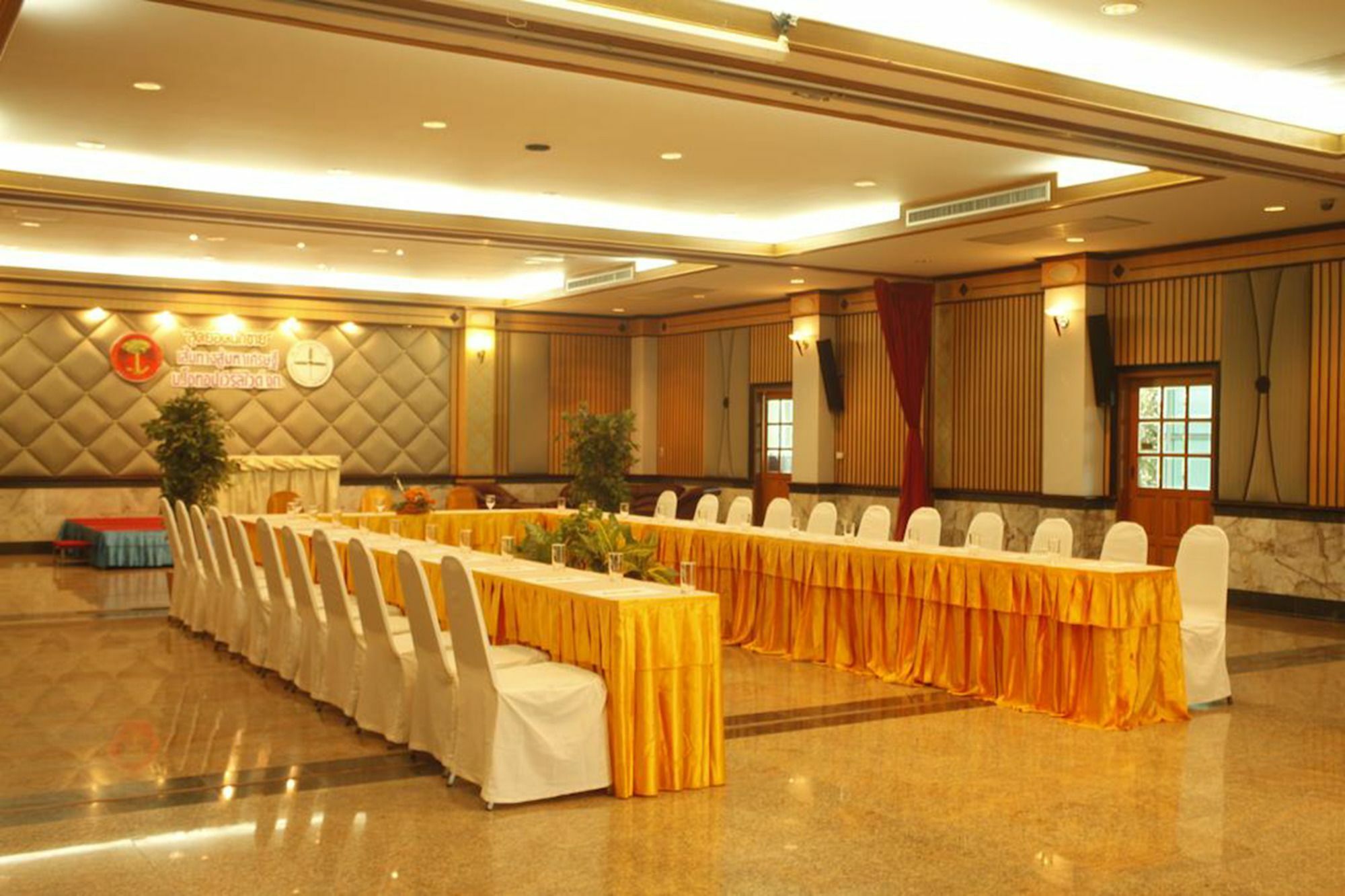 Boon Siam Hotel Краби Экстерьер фото